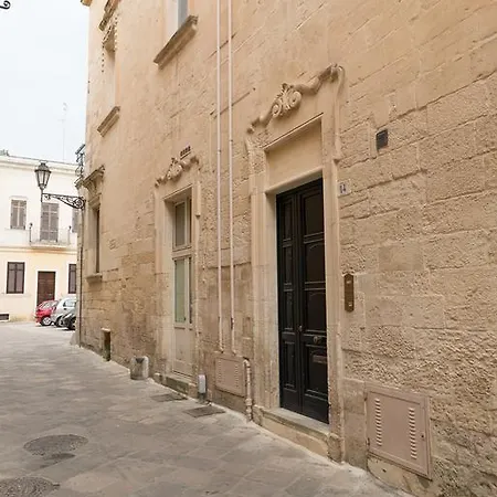 Gatto Bianco La Dimora Storica Lecce