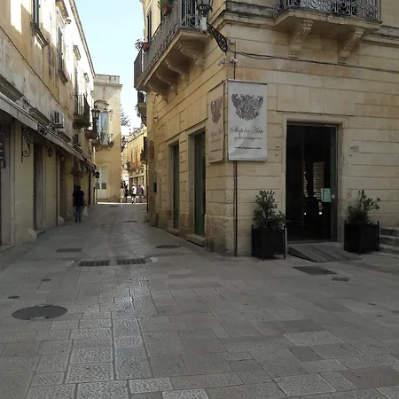 Gatto Bianco La Dimora Storica 3* 莱切